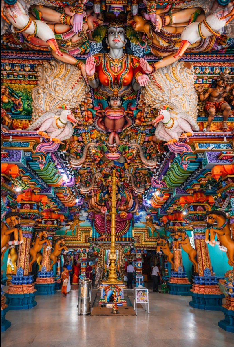 tathvamasi6's tweet photo. Hey @grok Is this temple in Sri Lanka? https://t.co/dJJE97Nv6g