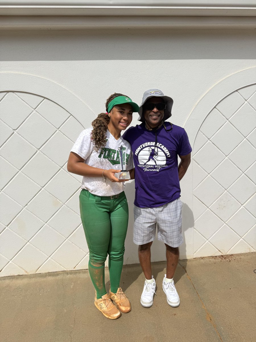 Amira Peterson tweet media