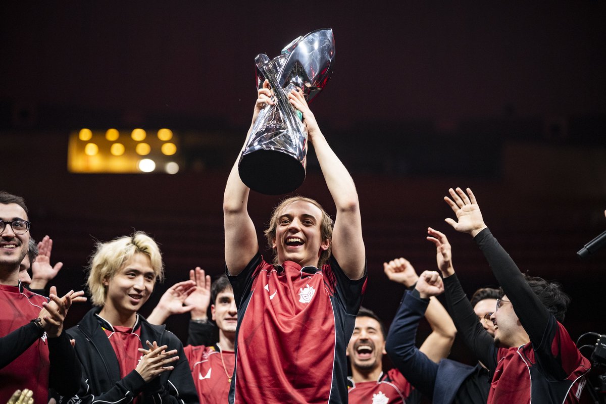 Hotspawn LoL tweet media