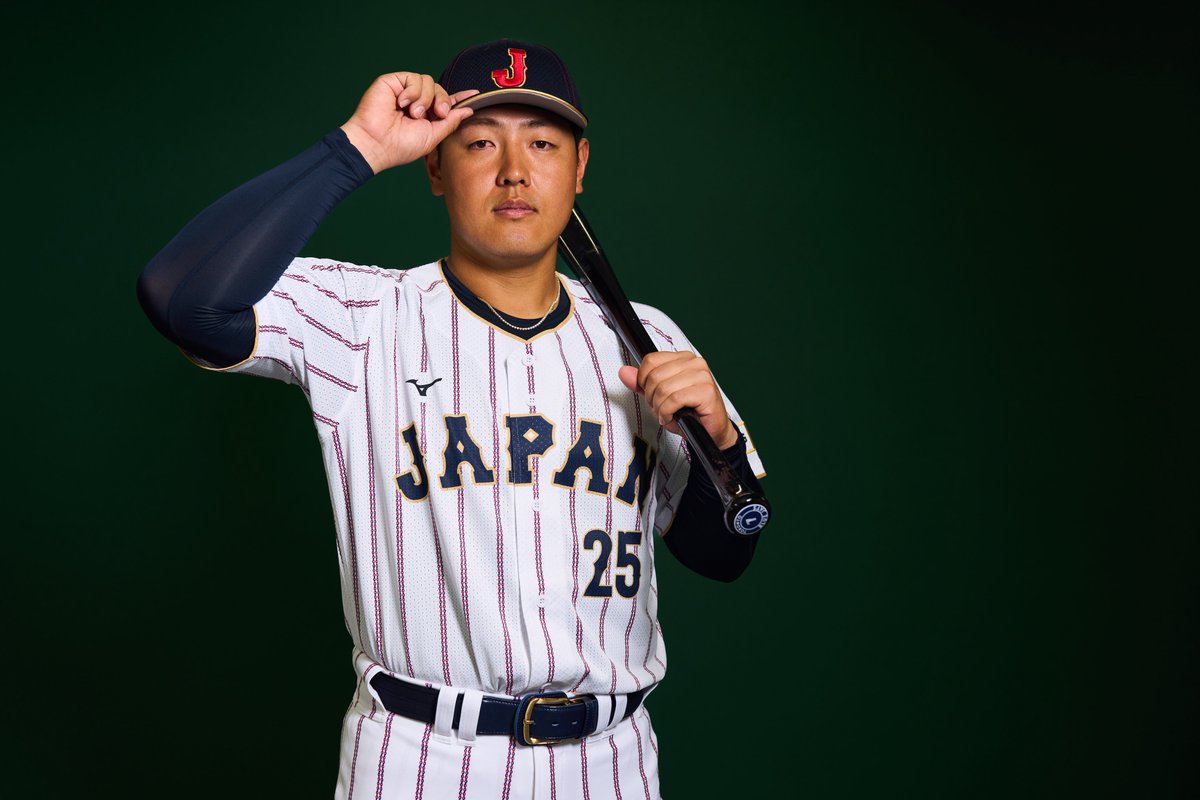 BlueJays's tweet photo. The #WorldBaseballClassic Champ is ready 👑

和真は、再び優勝をするために全てを尽くします！ https://t.co/RXbiqEl127