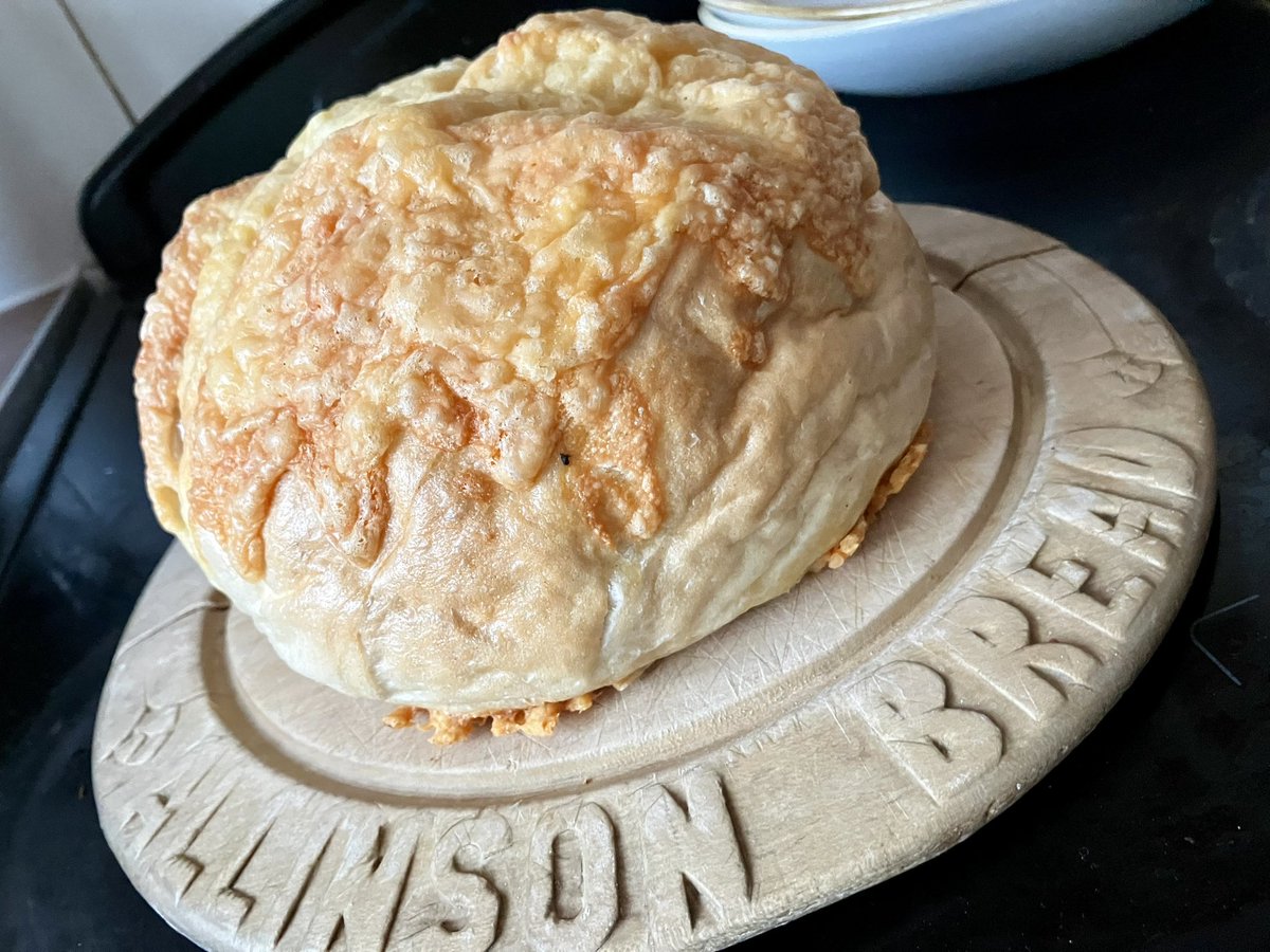 karen thompson tweet media