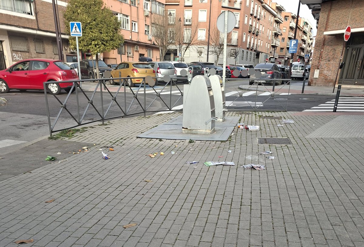 YOSanse1's tweet photo. @PADECASA @sansecomunica Que se pase por ahí,  que está  bajando la calle https://t.co/lEAsTvSS9h