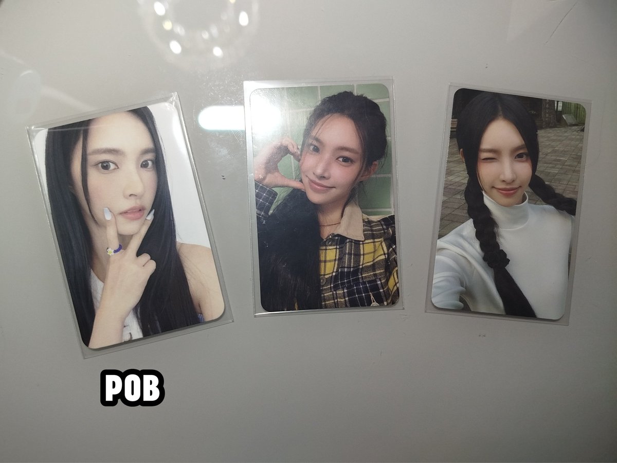 wuufautumn's tweet photo. VENDA / VENDO

Álbum ILLIT Super Real Me versão roxa com todas as inclusões - R$160,00 + frete (SuperFretes) 

* ele tá com uma avaria na capa do photobook mas já veio assim de fábrica
* 3 photocards da Yunah (incluindo a POB que veio da loja de quando comprei)
* bem conservado https://t.co/FAUK8hWz6l