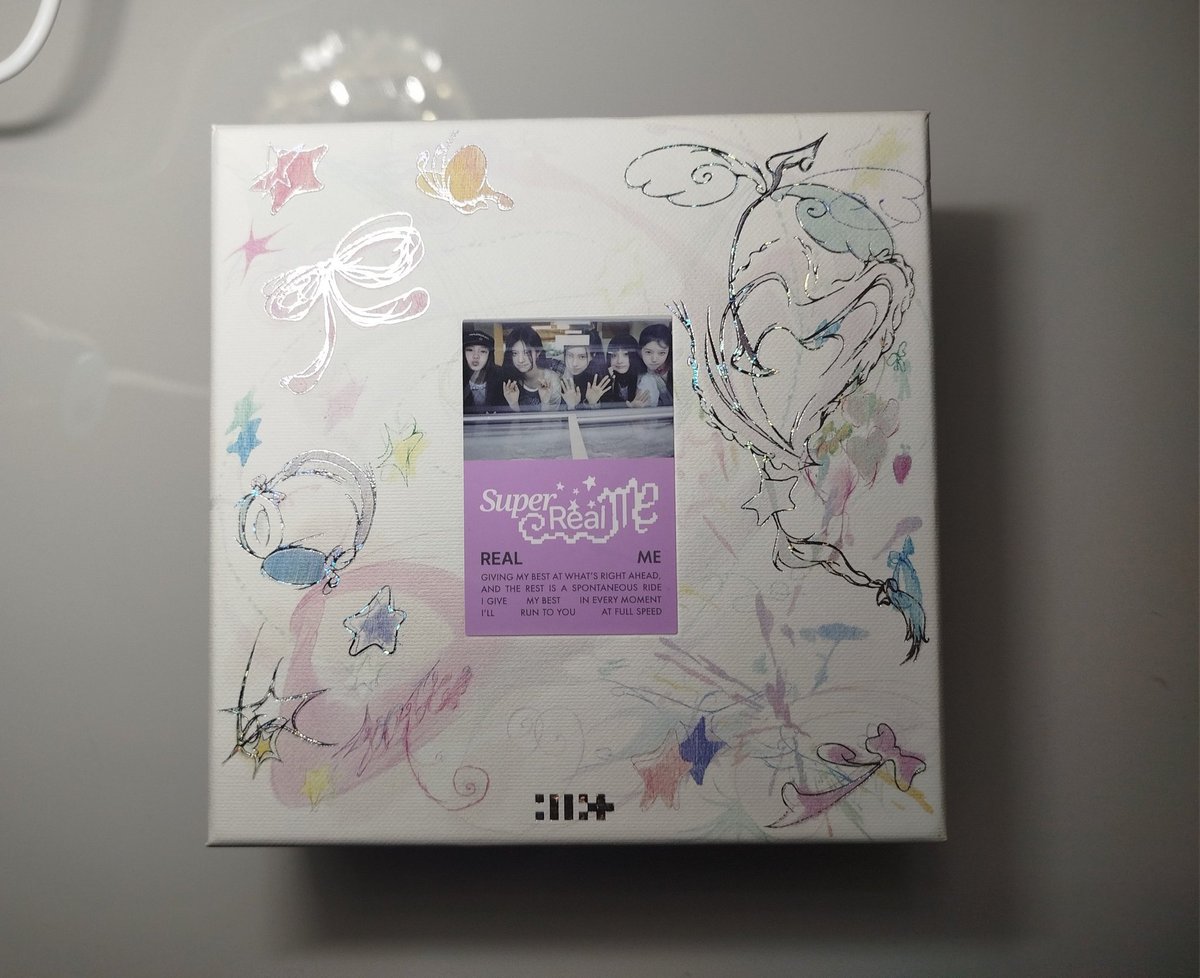 wuufautumn's tweet photo. VENDA / VENDO

Álbum ILLIT Super Real Me versão roxa com todas as inclusões - R$160,00 + frete (SuperFretes) 

* ele tá com uma avaria na capa do photobook mas já veio assim de fábrica
* 3 photocards da Yunah (incluindo a POB que veio da loja de quando comprei)
* bem conservado https://t.co/FAUK8hWz6l
