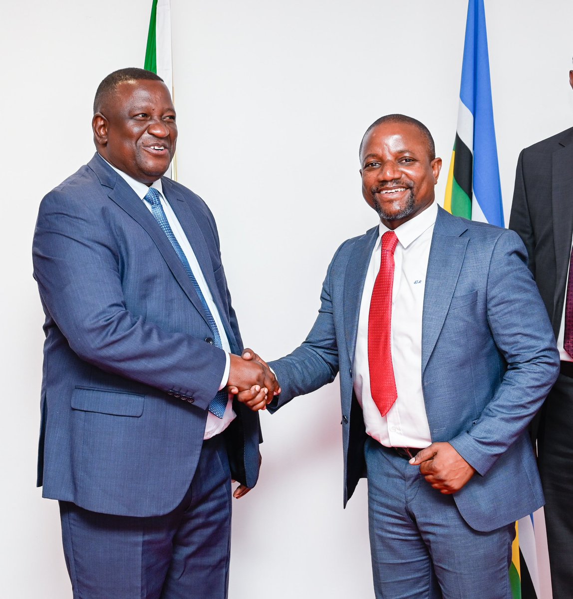 SASDF_Kenya's tweet photo. Today, our CS - Youth affairs, Creative  Economy and Sports H.E. Salim Mvurya, outgoing Oversight  Board  chairperson Lt. Gen. (Rtd) Jackson Tuwei and  Fund CEO Mr. Nuh M. Ibrahim officially welcomed the newly appointed Chairperson of the SASDF Oversight Board Hon George Kithi . https://t.co/oWsYyrCeeW