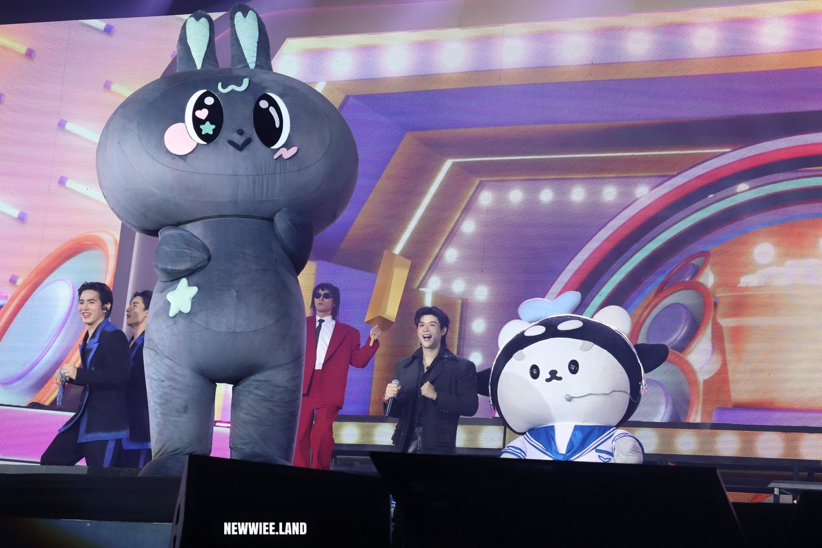 THANK YOU All GUESTS 
from Day 1 &amp; Day 2 🩷💙✨️
(1)

TAYNEWPOLCASAN FAMILY TIME D1
#PolcaFamMeetingD1
TAYNEWPOLCASAN FAMILY TIME D2
#PolcaFamMeetingD2
#Newwiee #Tawan_V
#POLCASAN #เตนิว
#BABII #KINGMAN 
#OffJumpol #GunAtthaphan
#skywongravee #METAA