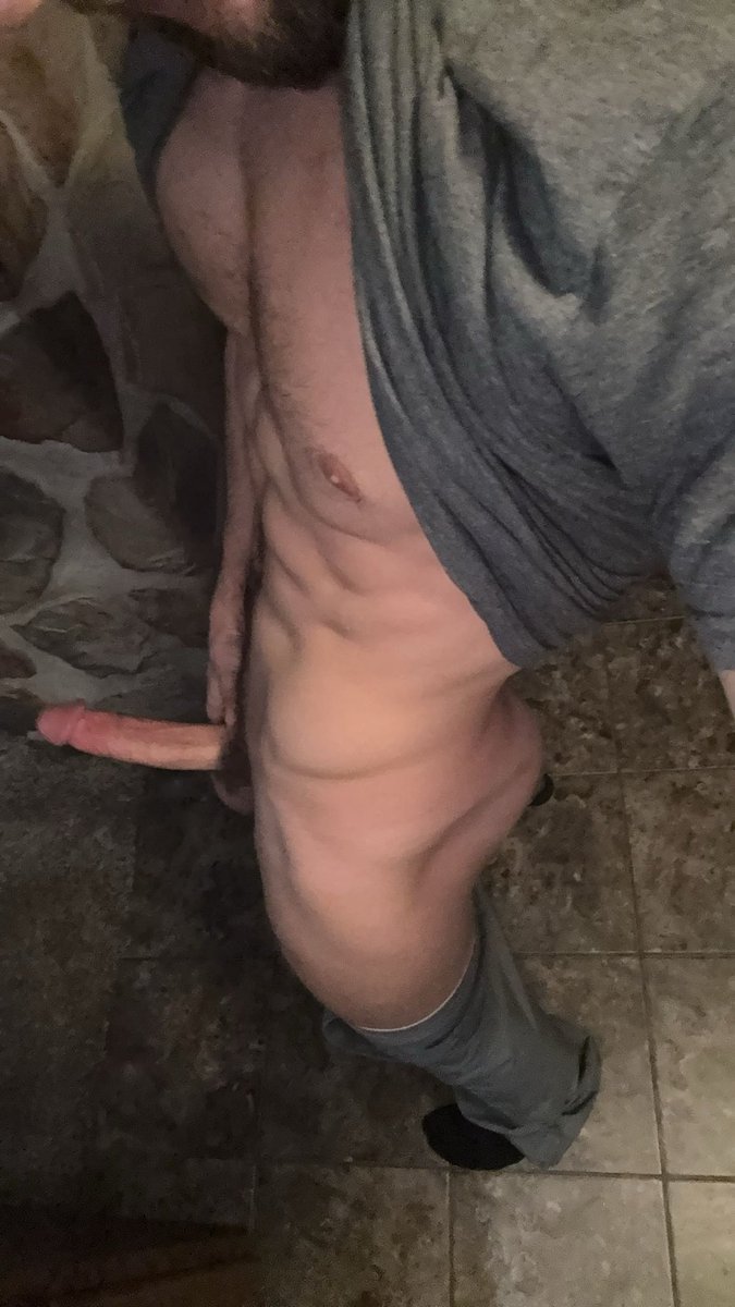 alanhtxstraight's tweet photo. Would you give me head? Retweet me if u are in #Houston area and wanna fuck 😈 https://t.co/qh1oWYWWUC
