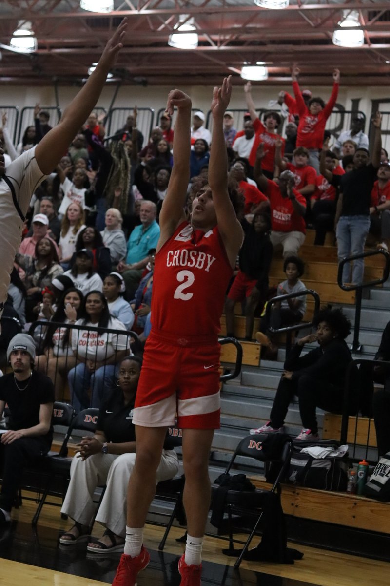 Crosby Basketball tweet media