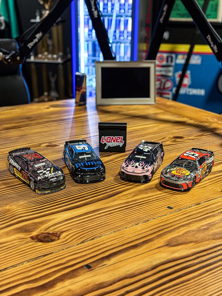 Dirty Mo Media tweet media