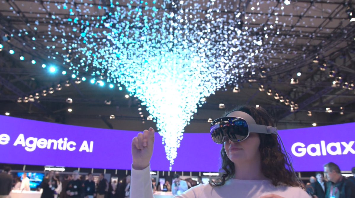 TGComs's tweet photo. The latest technology on full display! Thanks to @MWCHub @GSMA for sharing a glimpse inside. #MWC26 #UE5 #gamedev #indiedev #Developers https://t.co/SzN0a3Md1J