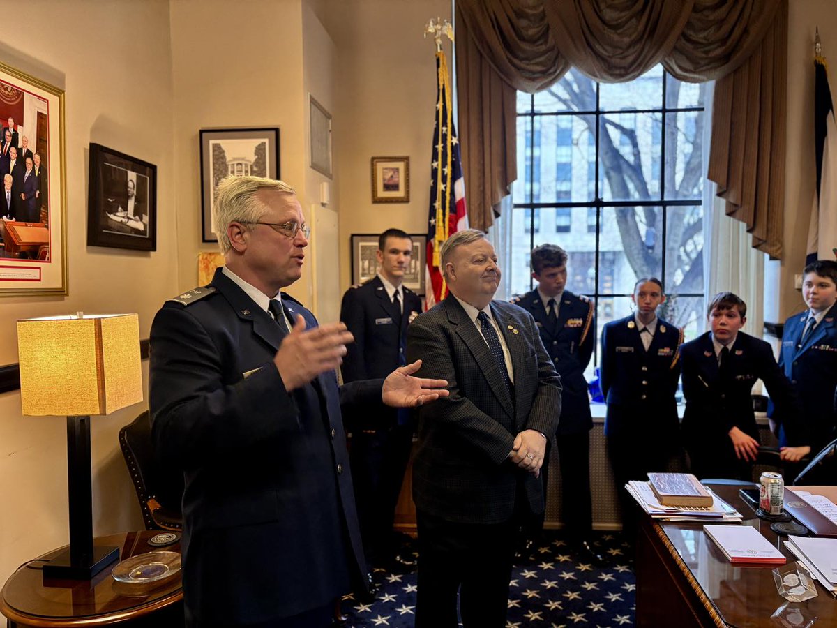 Auditor Mark A. Hunt tweet media