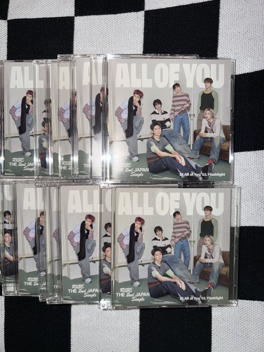 seseverafter's tweet photo. ⭐️ 2026 RIIZINGLOUD FINALE IN SEOUL 라이즈 서울 앙콘 나눔 ⭐️

🎁 All of you 올옵유 도쿄돔 한정판 CD + 일본 공식 랜덤 포카 1종 (1인 기준)

⚪️ 게시물 rt + 멤버 1인 버블 300일 이상 인증
⚫️ 3/6 3/7 첫,중 (수량 남으면 3/8도 가능)
​⚪️ 장소/ 시간 당일 공지 예정
⚫️ 맞나눔도 환영 입니다 https://t.co/3JVCPfzb27