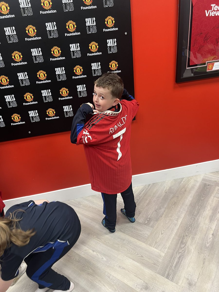 Miss Billington tweet media