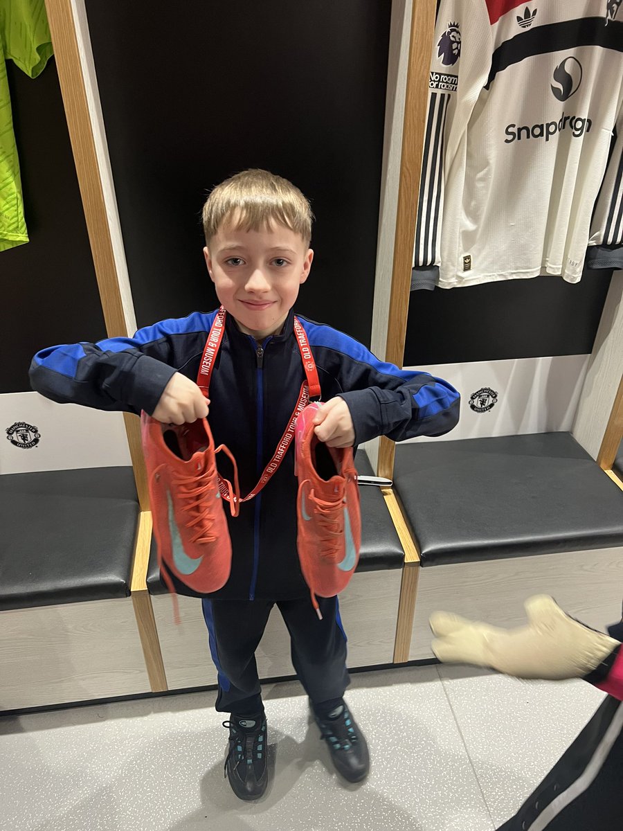 Miss Billington tweet media