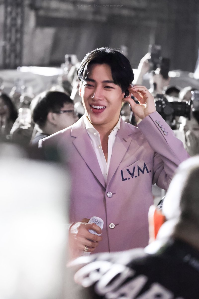 _Gotlight tweet media