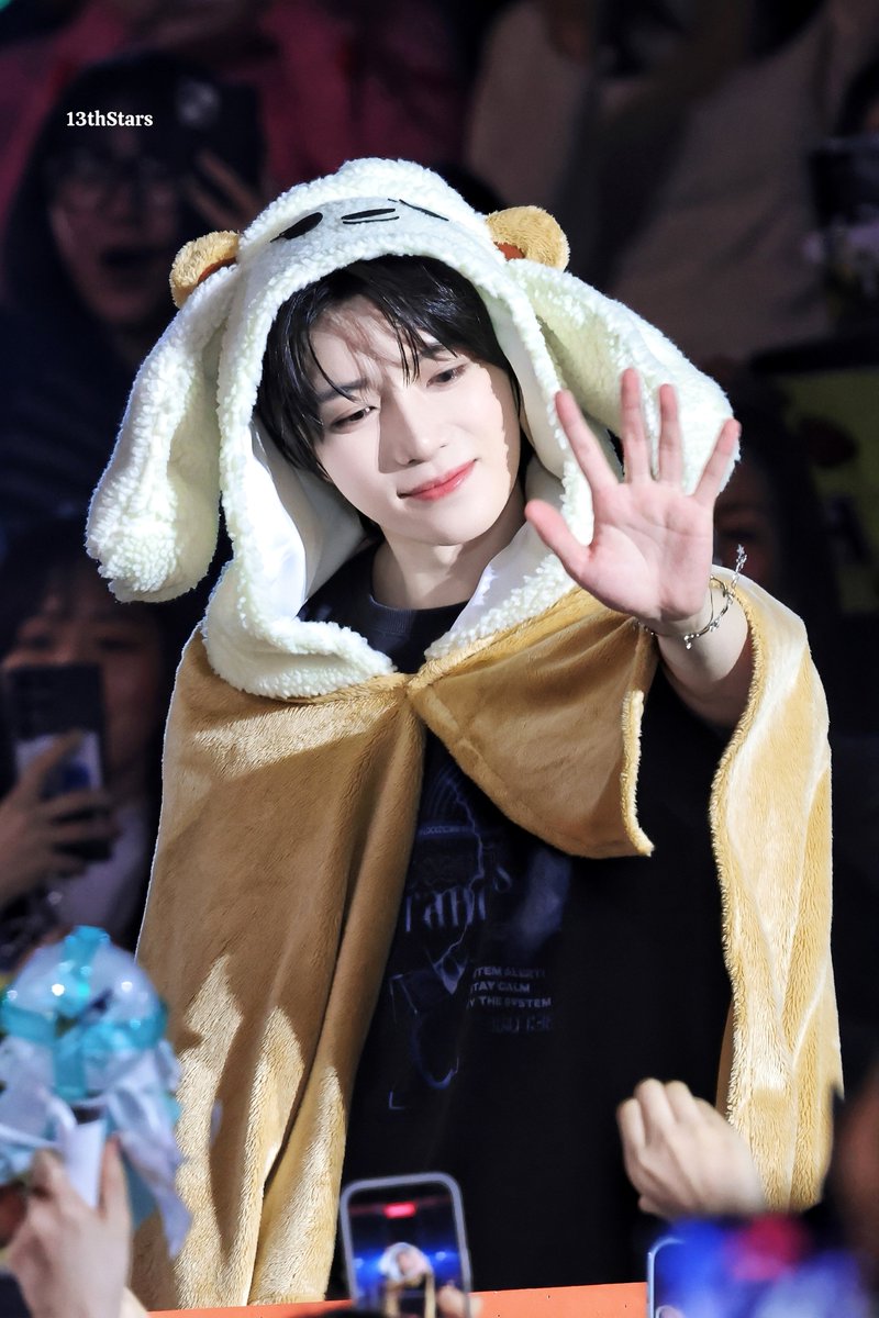 Be my light💫 tweet media