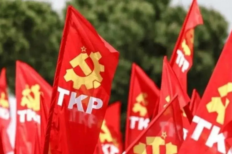 TKP: ABD ve ortağı İsrail, günlerdir İran’ı hedef alan saldırılarıyla başlattıkları savaşa ülkemizi de ortak etmek için harekete geçmiş durumda

📌 "AKP iktidarını uyarıyoruz. Ülkemizi, büyük bir provokasyona imza atarak İsrail ve ABD'nin yanında bu savaşın parçası kılma