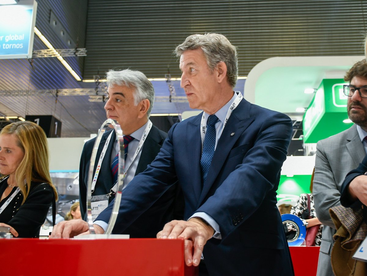 🔵  Esta mañana hemos asistido a la Feria Bienal de Máquina-Herramienta #BIEMH en el <a href="/BEC_Bilbao/">BEC</a> con <a href="/NunezFeijoo/">Alberto Núñez Feijóo</a> y <a href="/JavierDeAndres_/">Javier De Andrés</a> 

🦾Feria líder y un espectáculo industrial y tecnológico con innovadoras máquinas de vanguardia.