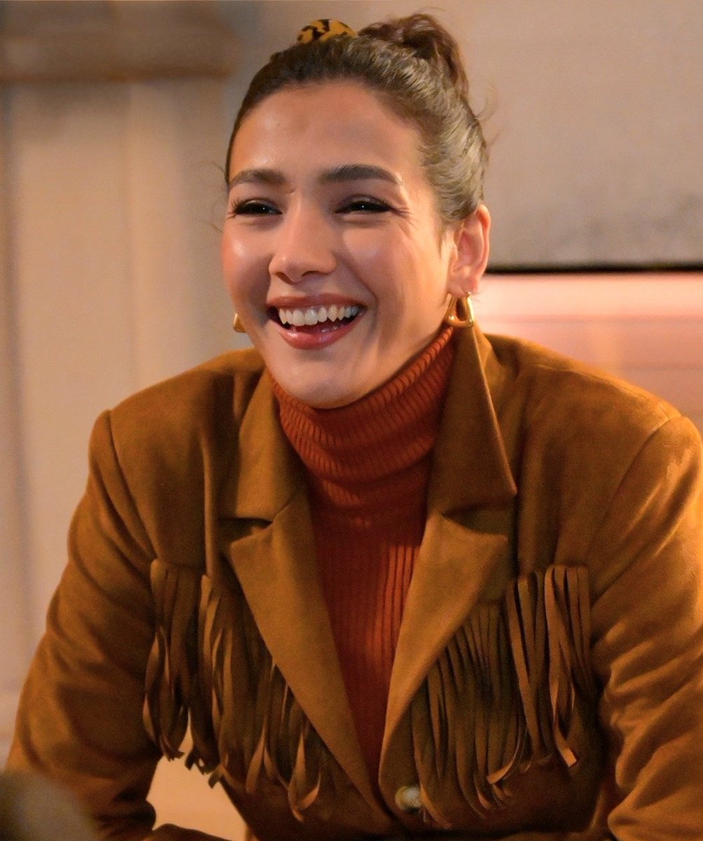 Gülünce kısılan gözler🩷