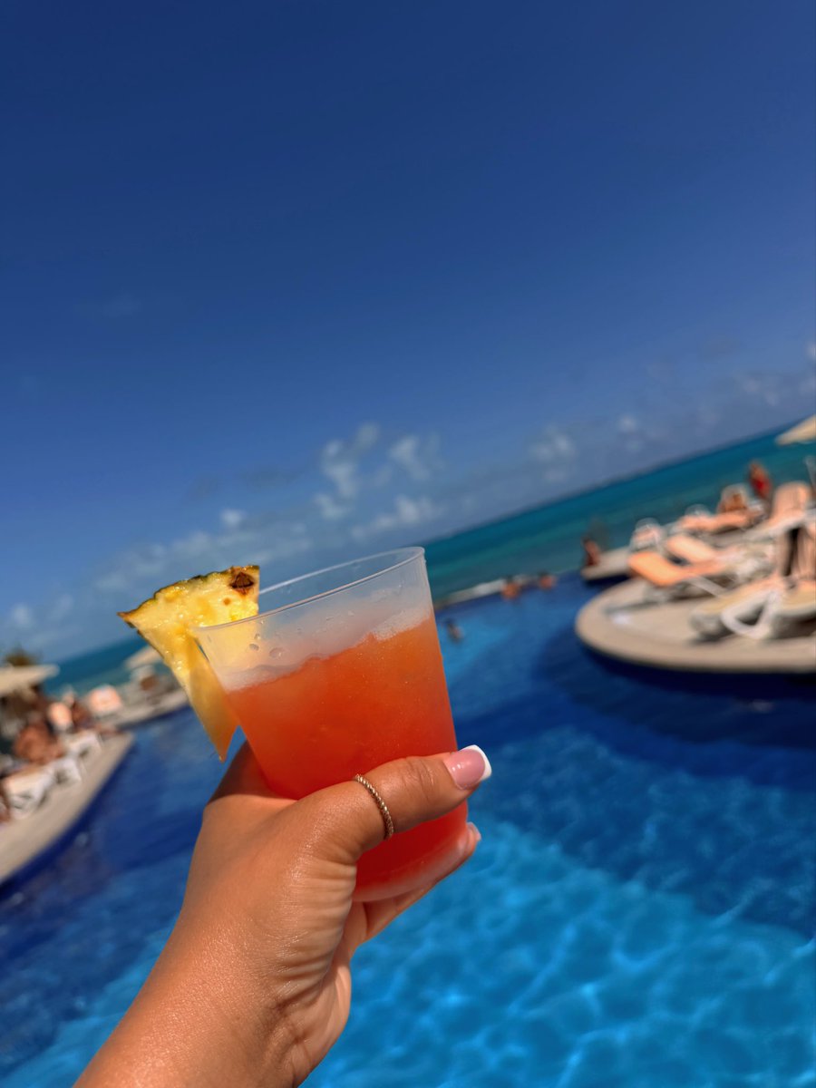 🇩🇴|⚢ tweet media