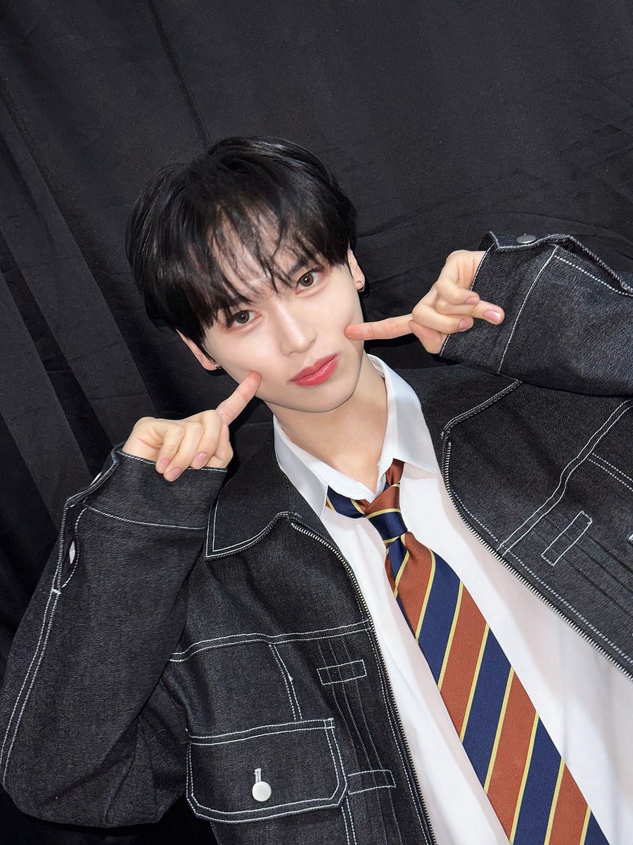 inhuface's tweet photo. #김인후 #kiminhu #キムイヌ #金仁煦
데뷔 축하해 인후야 https://t.co/hTCfiCmjsU