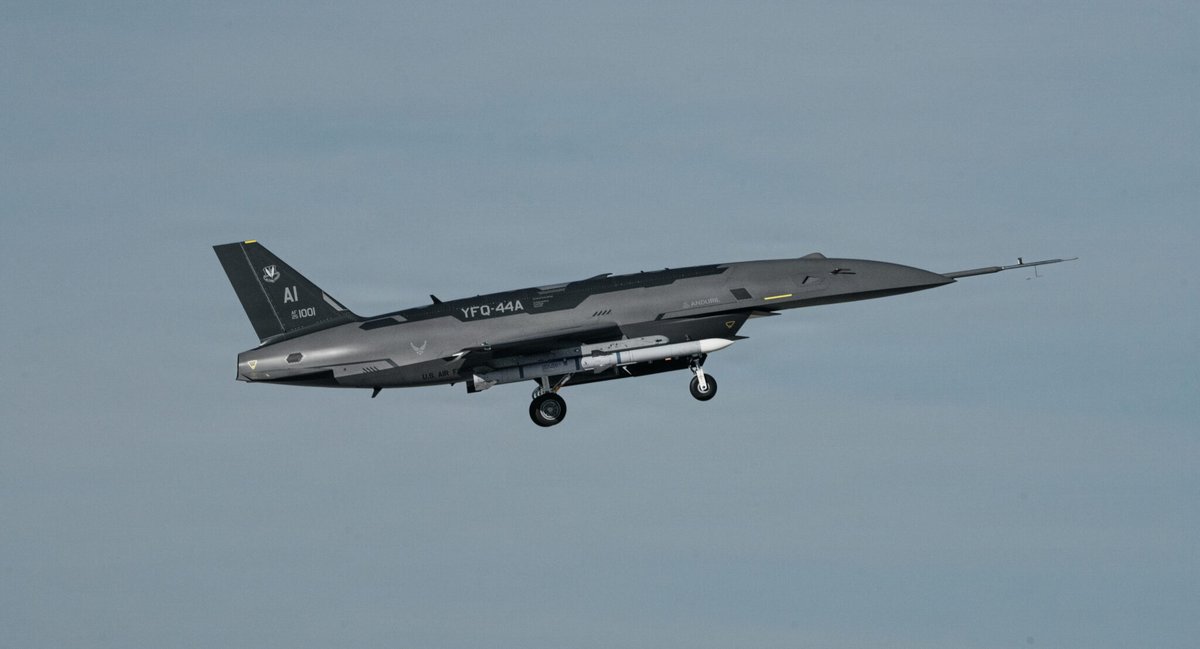 ForecastIntl's tweet photo. AI Pilots, Names, Missiles, and Engines: The Air Force Ups the Pace on Wingman Drones https://t.co/iGxsIpf1aO https://t.co/YZIGZrFe3C