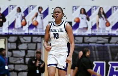 Lady Phenom Hoops tweet media