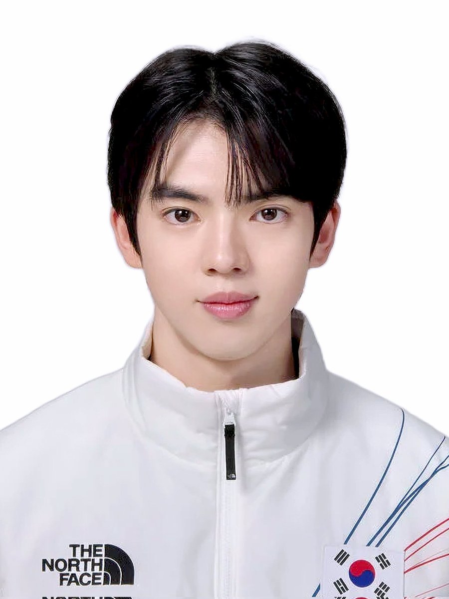 차준환 올림픽 프로필 사진

베이징                          밀라노