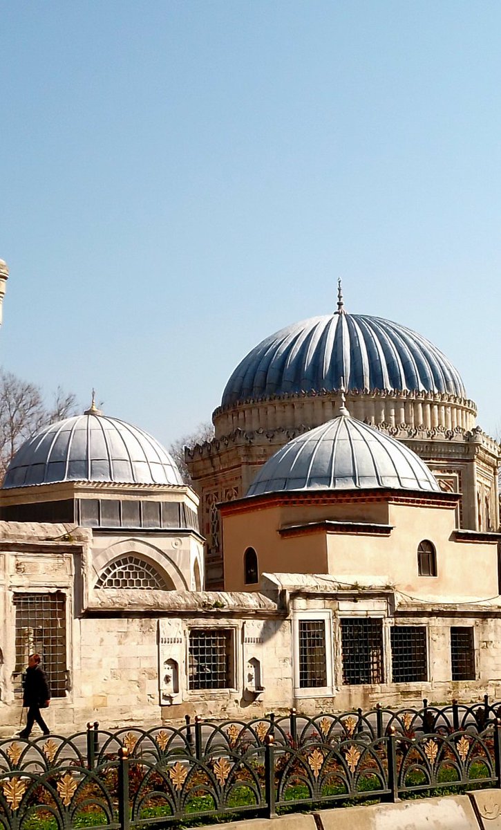 RAGIPBATUR's tweet photo. Şehzadebaşı İstanbul https://t.co/ewsdh010BD