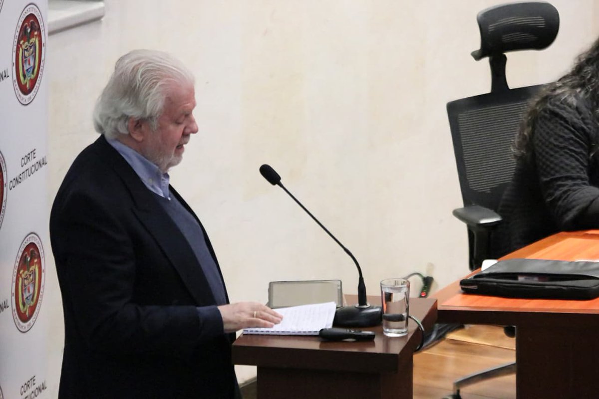 <a href="/BecerraGabo/">Gabriel Becerra - Pacto Cámara Bogotá 🏛️</a> 🧵 “La #JurisdicciónAgrariaYa no solo protege los derechos del campesinado, 🧑🏽‍🌾 sino que también garantiza una adecuada protección del derecho de propiedad”, señaló <a href="/RodrigoUprimny/">Rodrigo Uprimny</a>, investigador senior de <a href="/Dejusticia/">Dejusticia</a>. 🗣️

La justicia agraria lleva dignidad y paz a los territorios.