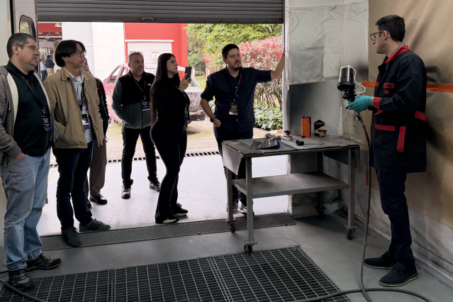 bettsmo's tweet photo. Durante la primera semana de febrero 3M tuvo la oportunidad de compartir algunos días con sus aliados estratégicos para la división de reparación automotriz, donde el objetivo principal fue dar a conocer los nuevos productos. https://t.co/QPR2FLvD0H https://t.co/J760BNqv38