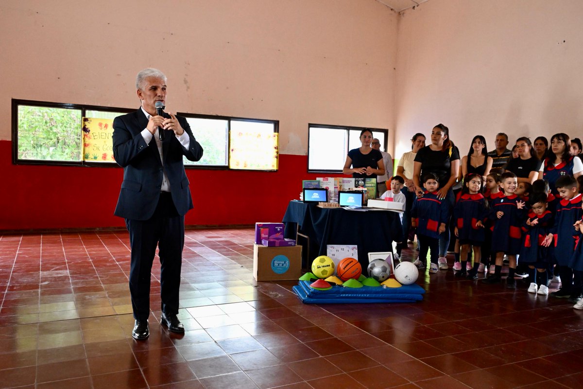 Celebramos la remodelación del nivel Inicial de la Escuela N° 7 de La Calera 🏫
Y recordamos la apertura de inscripciones para la Diplomatura en Inteligencia Artificial para docentes.