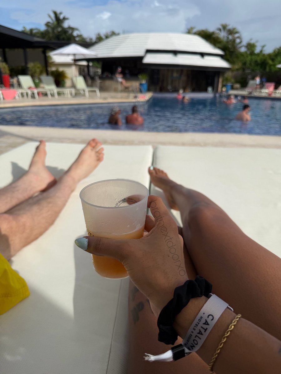 minimal clothing was worn 
and many drinks were had~ 🏝️💖

· · ─── ꒰ঌ·✦·໒꒱ ─── · ·

#ebony #vacation #goddess #brat #traveling #dominicanreplublic #resort #catalonia #puntacana #hot #sexy #cute #glasses #legs #thighs #pool #worship #tattoos #bratnextdoor