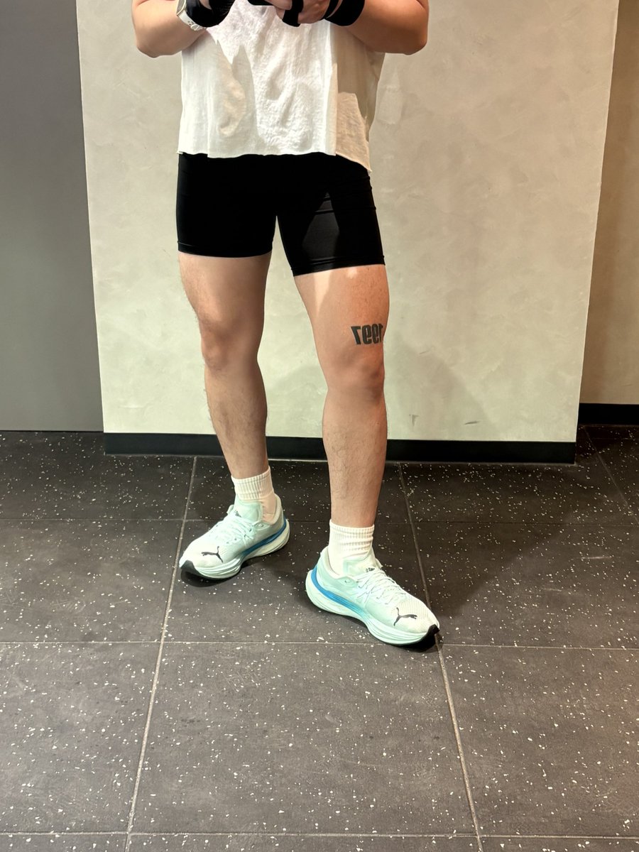 5’4 & Sweet tweet media