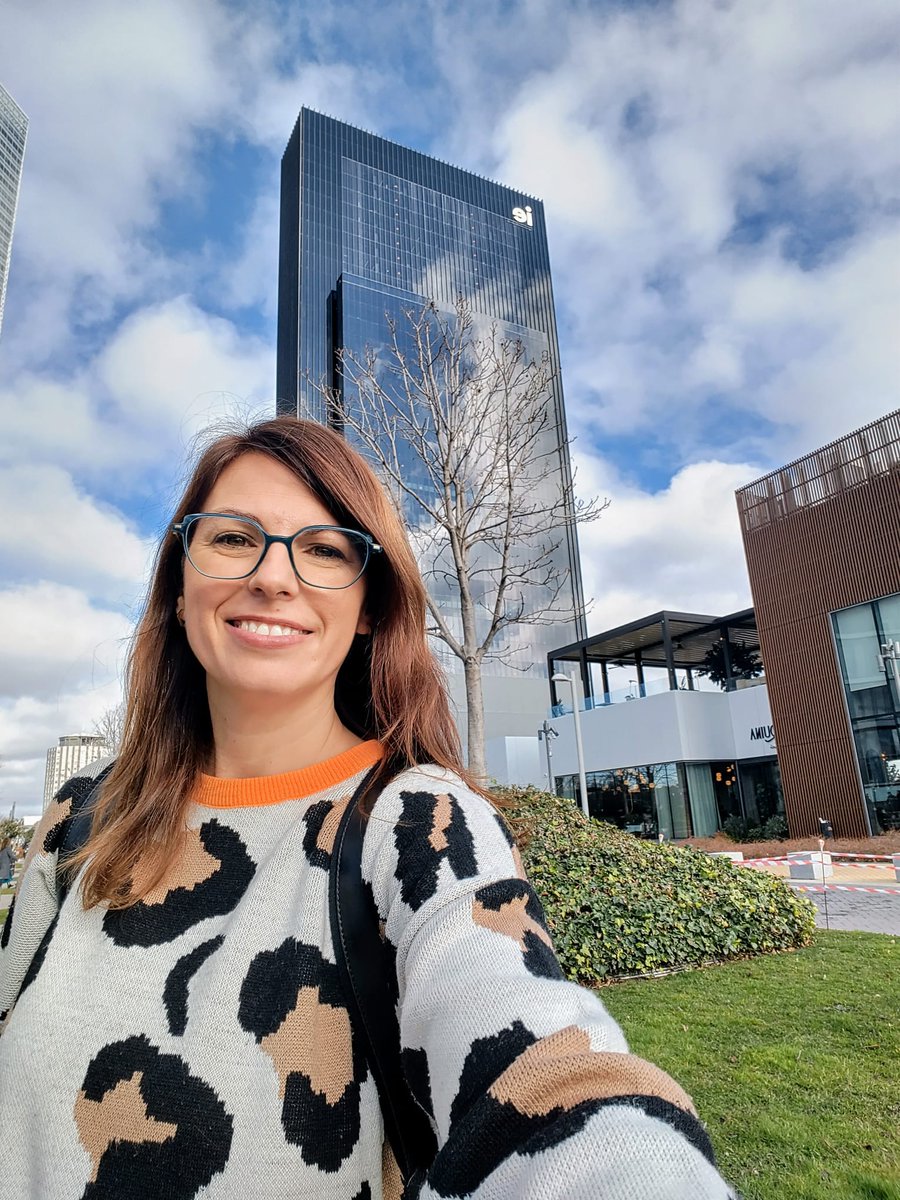 Semmántica tweet media