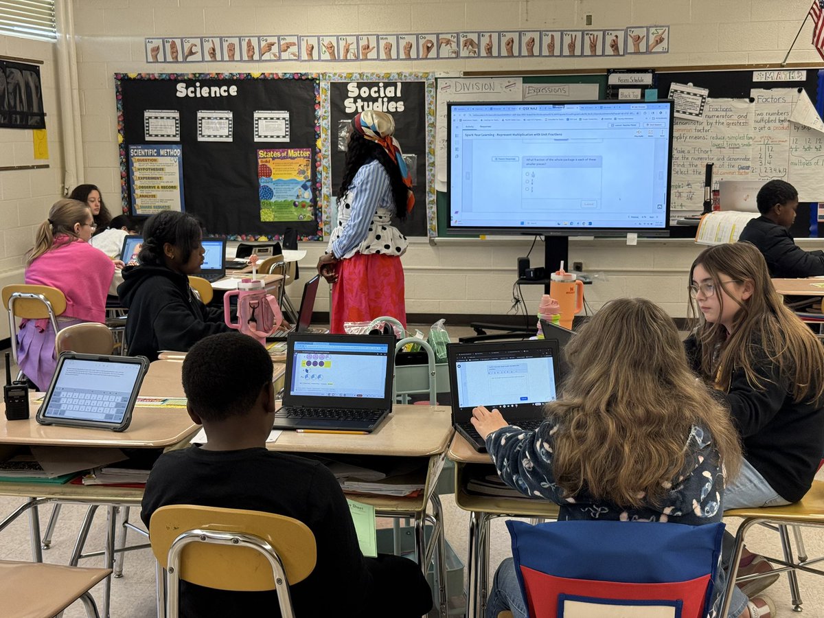 Mrs. PrincipalThomas tweet media