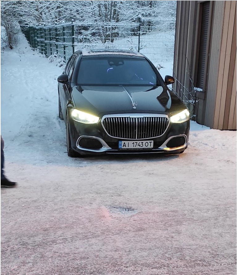 Velnazellis tweet media