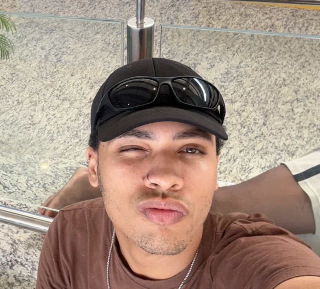 Mau ☀️ tweet media