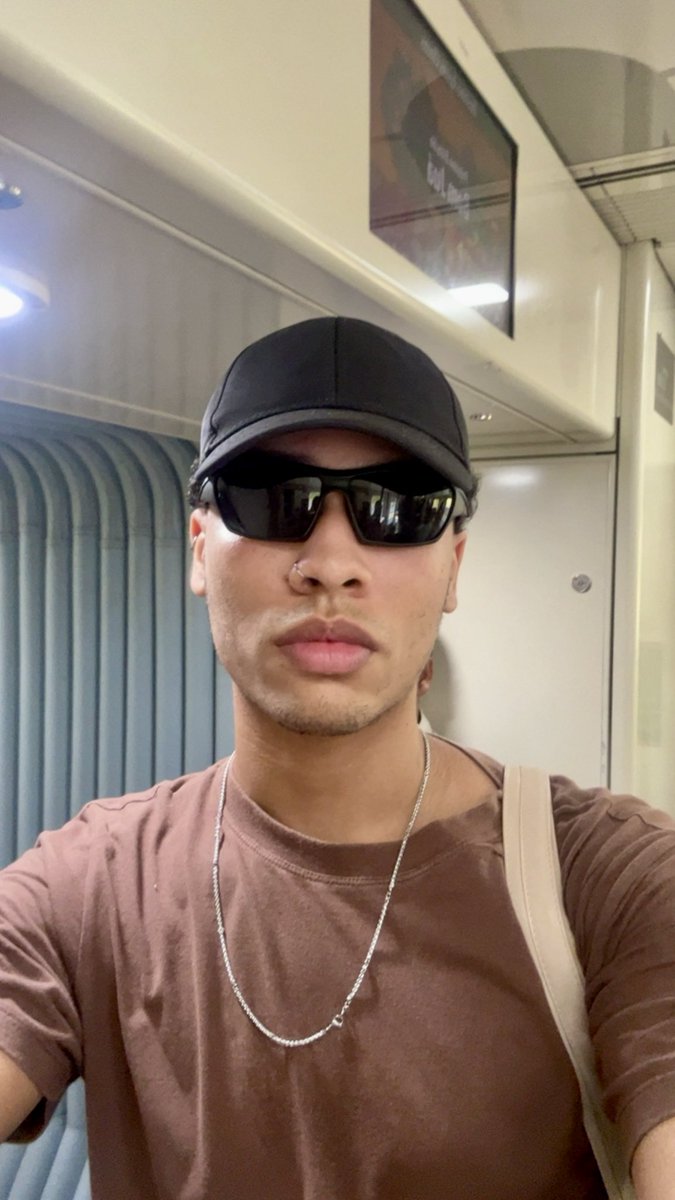 Mau ☀️ tweet media