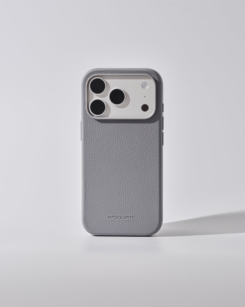 woolnut's tweet photo. Leather Case for iPhone 17 Pro. https://t.co/fP4YCJpcAV