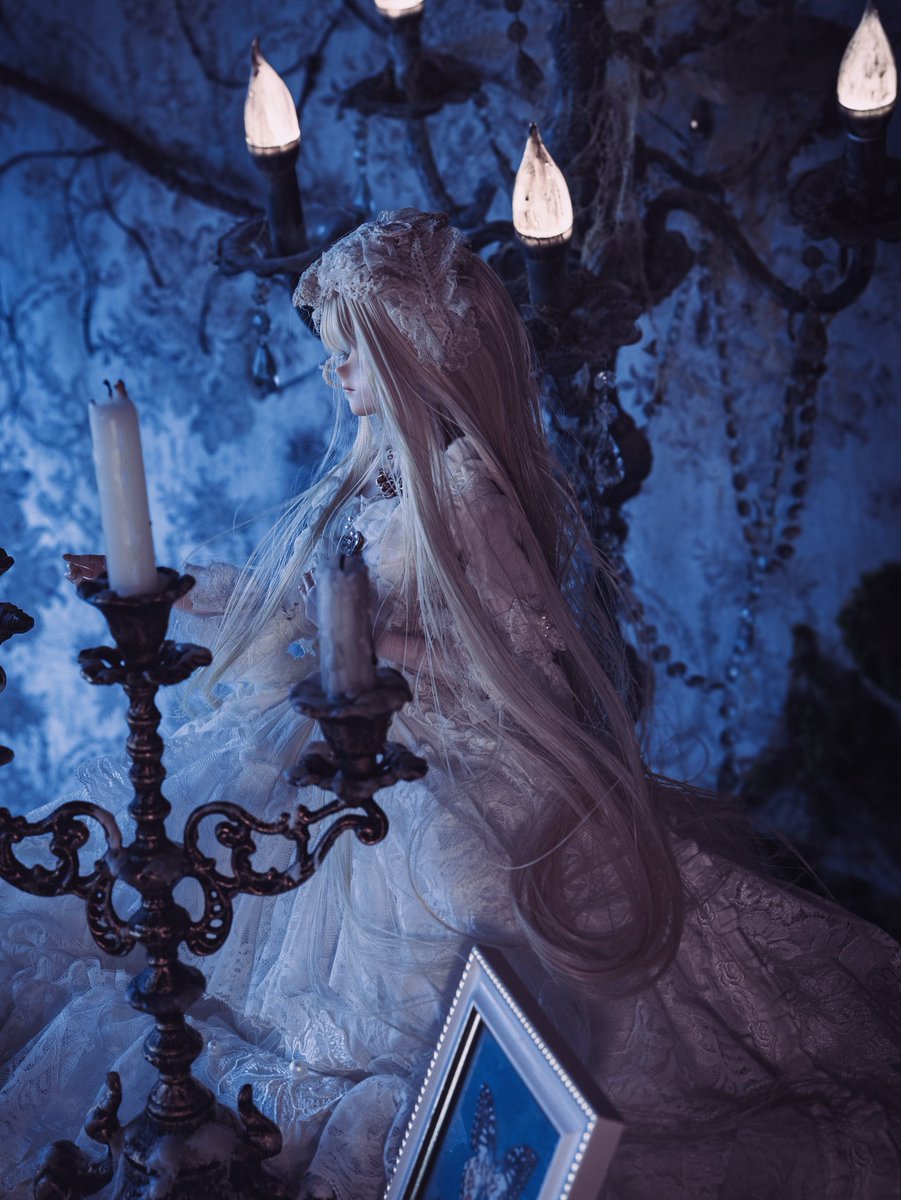 #今夜のドール撮影120分一本勝負
今夜のお題は【 しんぴてき】　過去

水底の様な夜に。

#プププ会