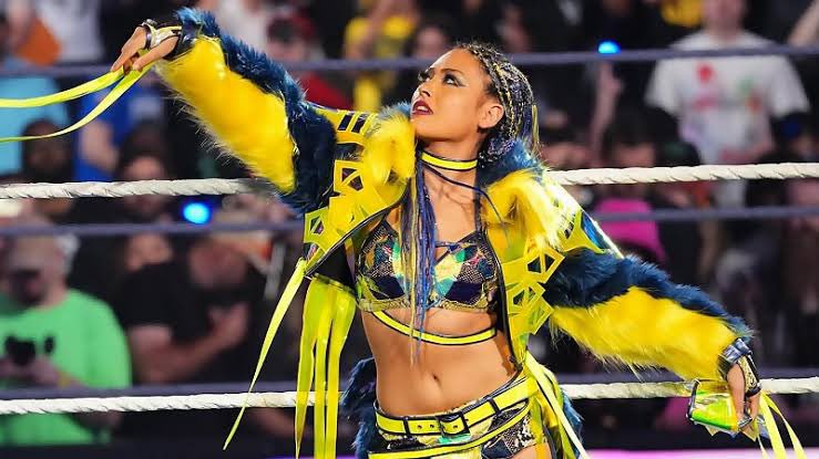 Oomfiverse Insider tweet media