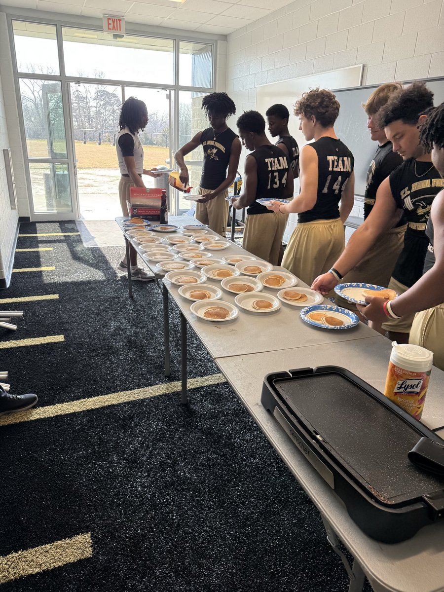 T.L. Hanna Strength tweet media