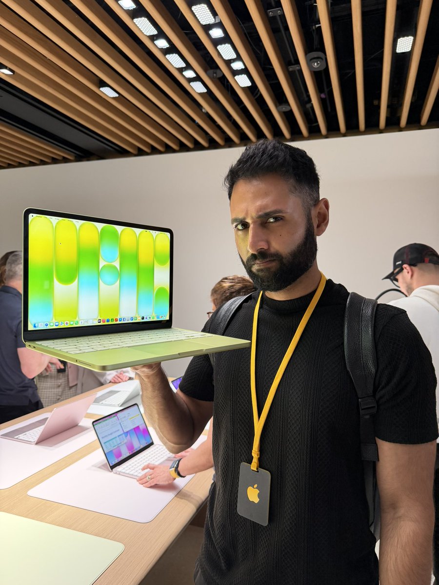 Mrwhosetheboss's tweet image. This new $599 MacBook Neo is STUPIDLY good value for money:

-Still made of aluminium (feels VERY solid)
-13 inch Display that still looks great
-Powered by A18 Pro chip (but still feels fast)
-16 hour battery life 
-No TouchID on base model 
-No keyboard backlighting (this one