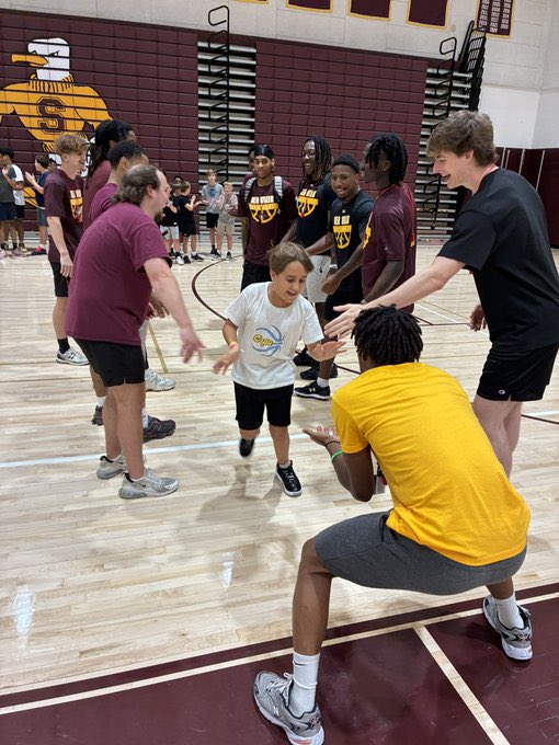 Salisbury Men's Basketball tweet media