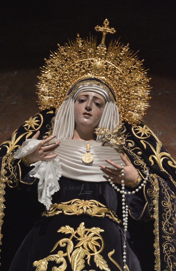 devocionprch_'s tweet photo. María Santísima de la Dolores Coronada (II)

#CofradíasMLG 
#dolorescoronada 
#expiración 
#cuaresma https://t.co/GCURJuqoQt