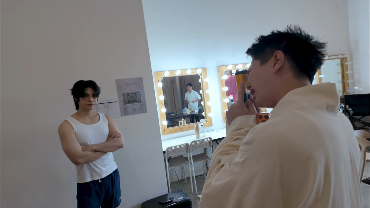 So… do we Toobtubs get to see the photos too, or are you keeping them all to yourselves? 🤔😏

#UpPoomพักEP48
