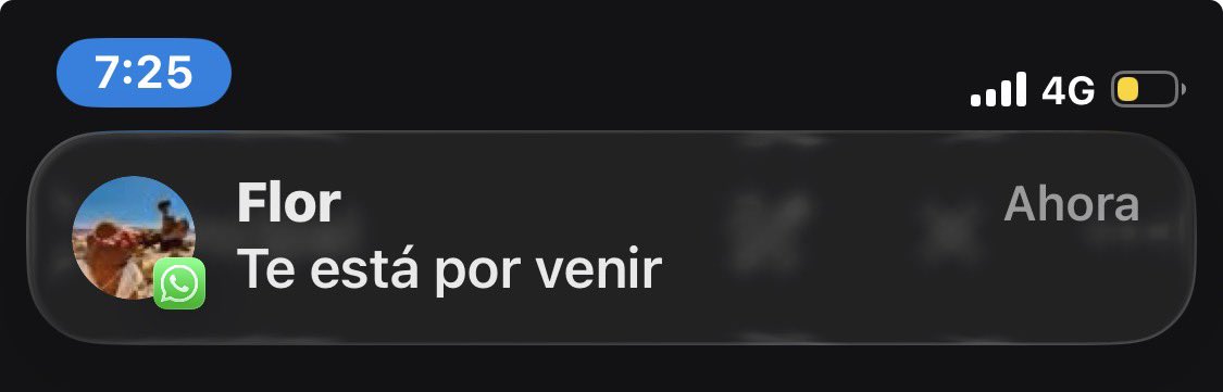 Yo contándole un drama a mi amiga. Mi amiga: