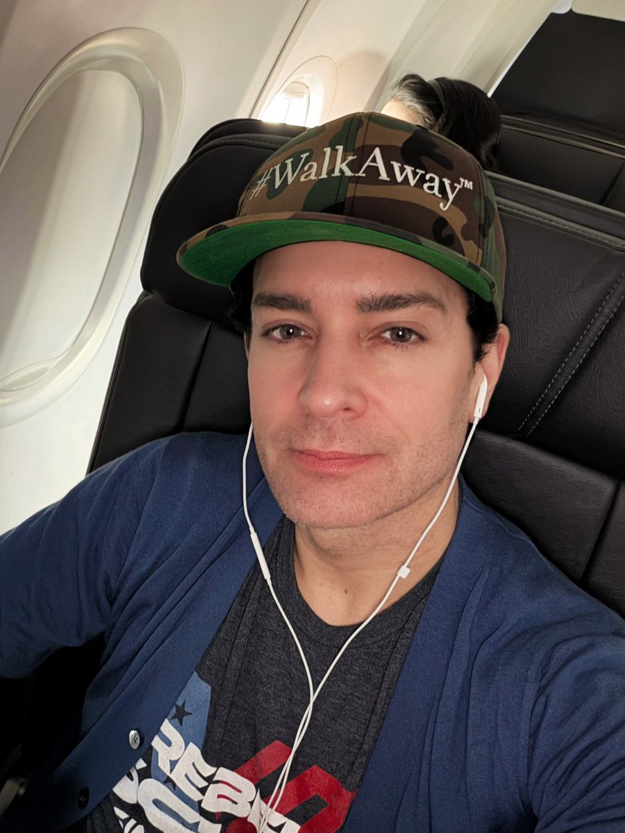 Brandon Straka #WalkAway tweet media