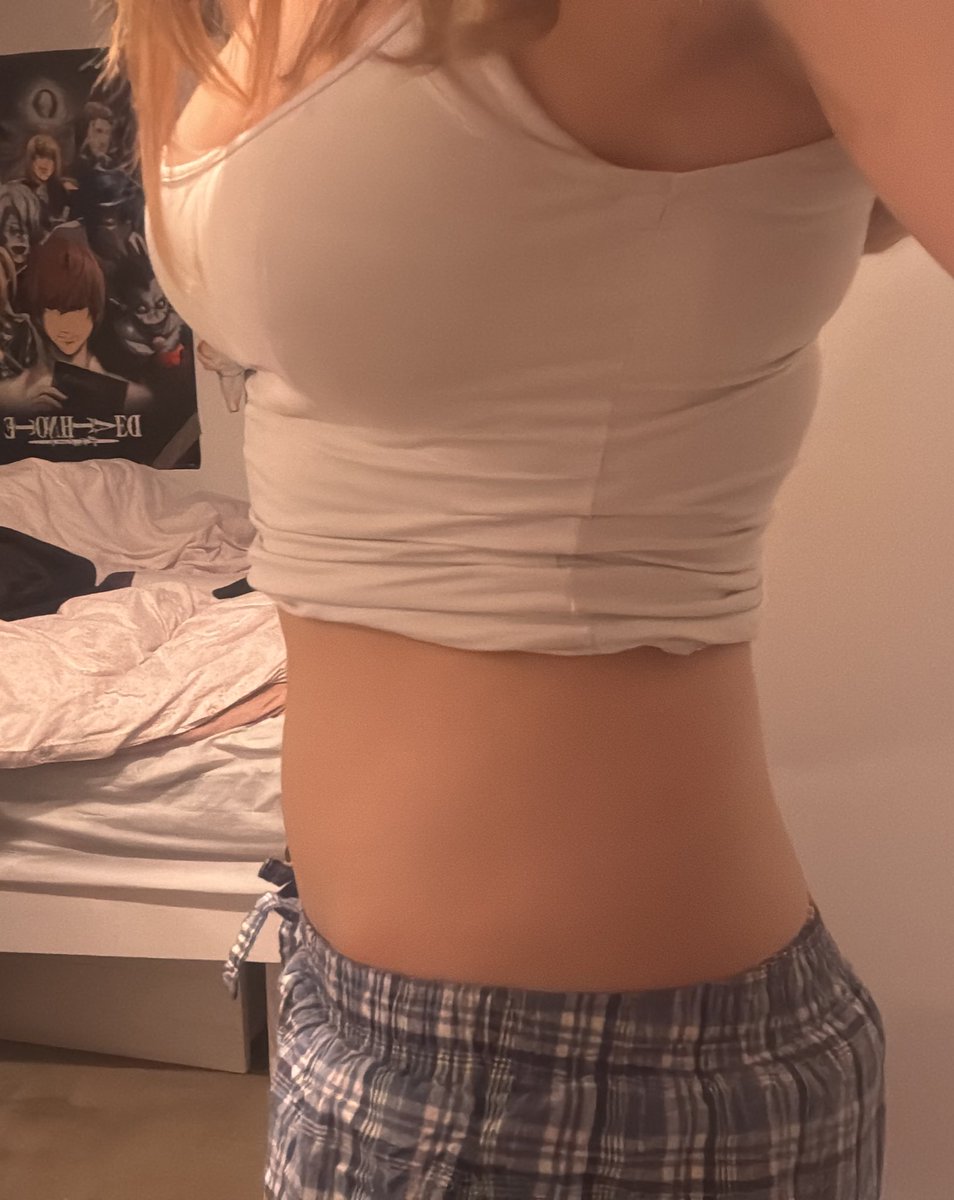 beafuddleds's tweet photo. !!body check!! 
#chubspo
i hate myself why cant i just lose weight💔 (62.6kg)
‘healthy body btw’ stfu https://t.co/hXdf2L6zNm